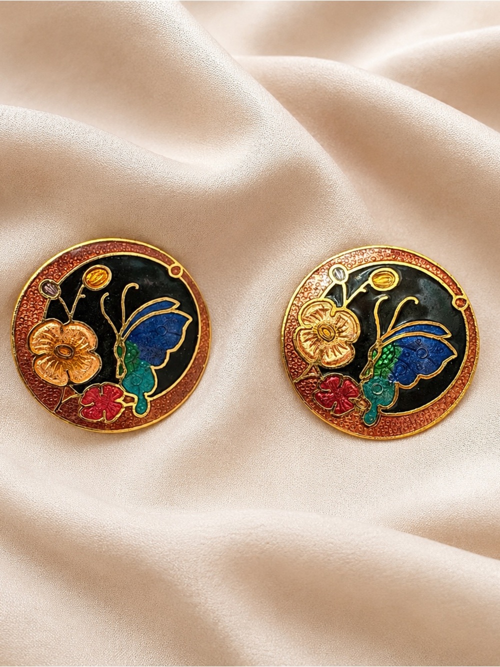 Vintage Gold-Tone Enamel Butterfly & Floral Round Clip On Earrings — Multicolor